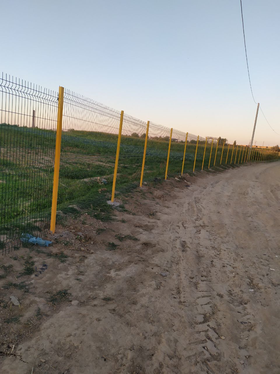 fence21.jpg