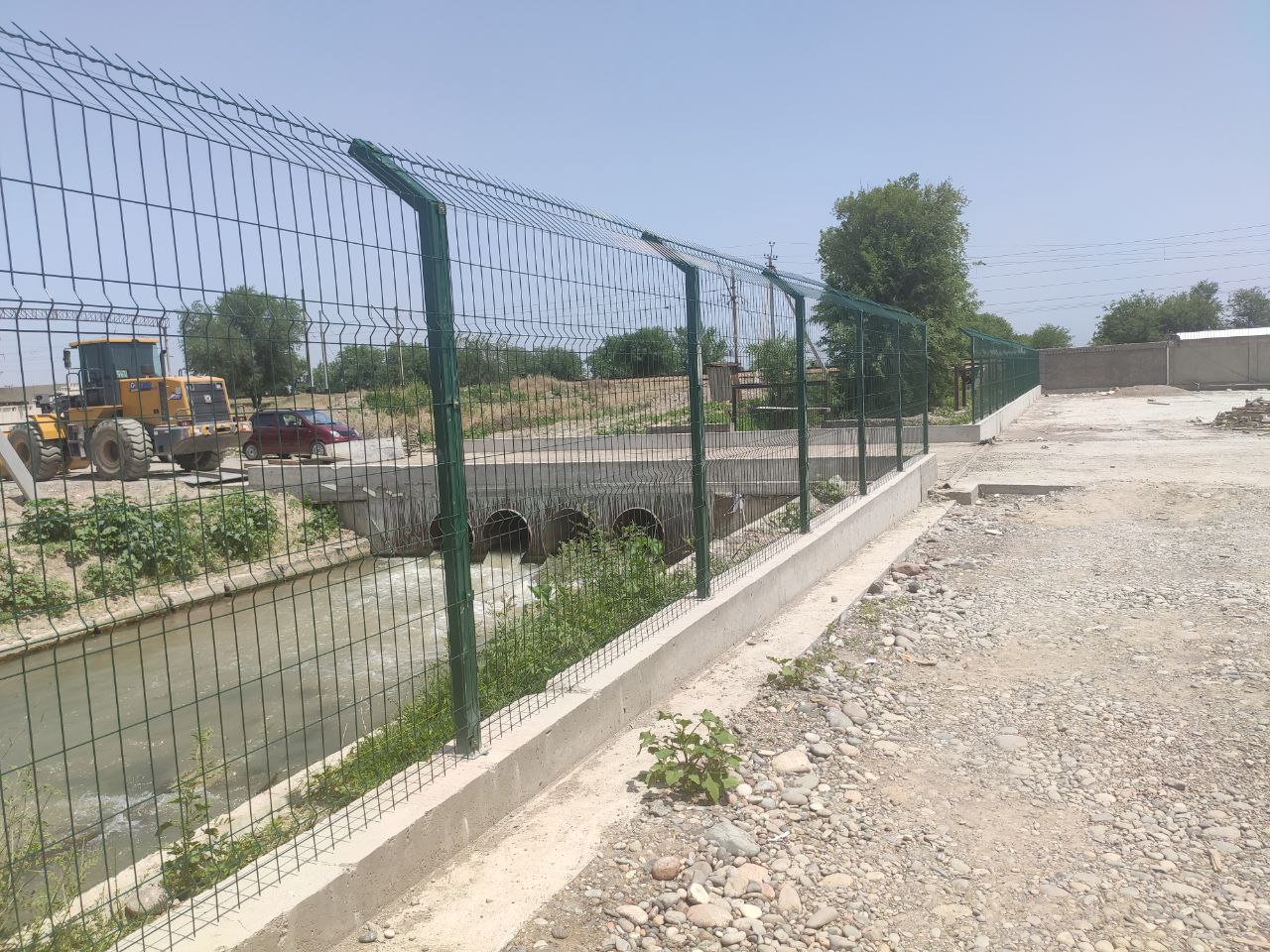 fence23.jpg