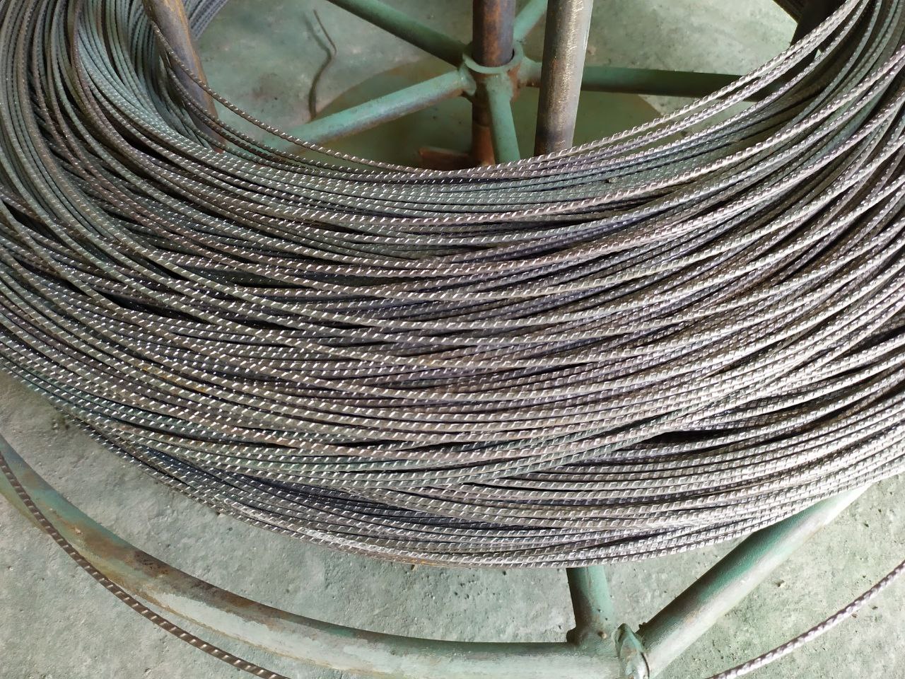 wire12.jpg